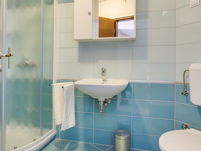 Green studio apartment